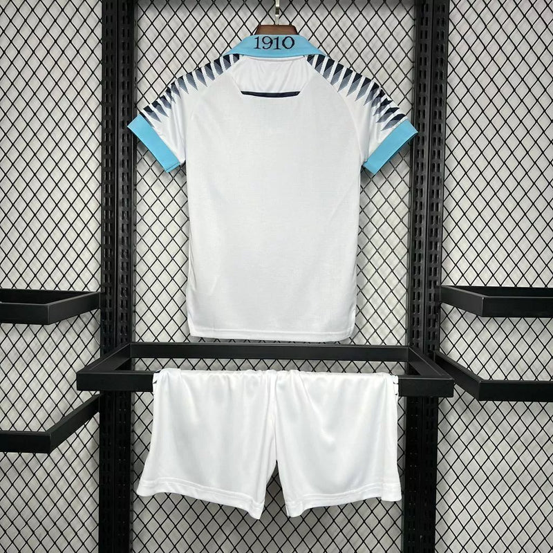 Kit Infantil Cádiz Away II 2024/25 - camisa e short infantil do Cádiz CF, uniforme Away 2024/25, tecido leve e confortável, ideal para pequenos torcedores