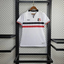 Camisa Santa Cruz Away (2) 2024/25 Torcedora Feminina branca com detalhes em vermelho e preto, modelo oficial disponível na Wazemix para as torcedoras corais."