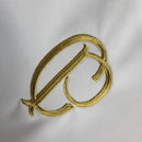 Camisa Corinthians Treino 2023/24 Nike Torcedor Masculina branca escudo

Use variações com outros ângulos, por exemplo: “vista traseira”, “detalhe do escudo”, “zoom na manga
