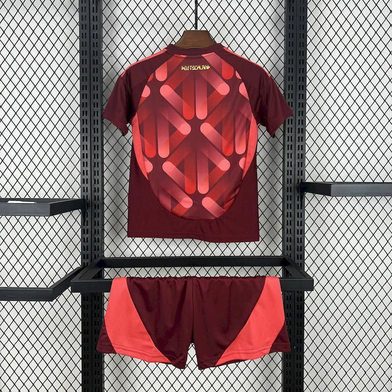 Kit Infantil Alemanha Away II 2025 Adidas preto e vermelho com camisa, short e meião - moda futebol para crianças