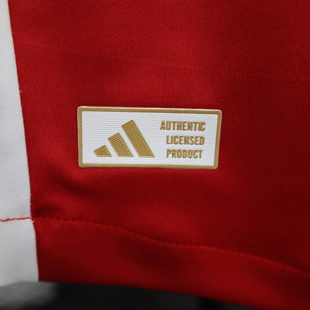 "Camisa Ajax Home (1) 2024/25 Adidas Jogador Masculina oficial, branca com faixa vermelha central, modelo player issue slim fit usado pelos jogadores do Ajax"