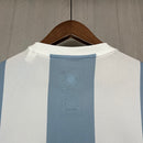 Camisa Argentina "Edição Aniversário" 2024/25 Adidas Torcedor Masculina azul celeste com detalhes brancos, tecido leve e respirável, corte masculino – ideal para torcer, colecionar e uso casual.