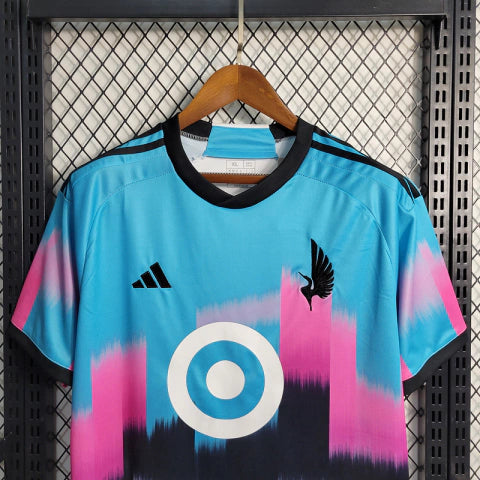 Camisa Minnesota United Away II 2023/24 Adidas Torcedor Masculina Branca, uniforme moderno da MLS, com conforto e estilo para torcedores apaixonados.”