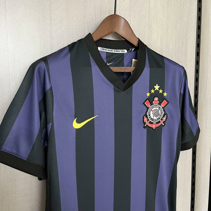 Camisa Corinthians Third III 2009/10 Nike Retrô Masculina preta clássica, modelo histórico do Timão disponível na Wazemix, ideal para torcedores e colecionadores."