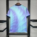 Camisa Arsenal Third III 2024/25 Adidas Torcedor Masculina, cor vibrante, escudo do Arsenal em destaque, tecido leve e respirável, gola e punhos com acabamento diferenciado, modelo infantil"