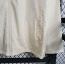 Jaqueta corta vento Corinthians 2024/25 Nike masculino na cor bege com escudo bordado no peito 