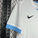 Camisa Uruguai Away II 2024/25 Nike Torcedor Masculina branca, design elegante com detalhes em azul celeste e preto, tecido leve e respirável, ideal para torcedores da Celeste
Camisa Uruguai Away II 2024/25
Camisa Uruguai Nike branca masculina
Camisa Away Uruguai 2024/25
Camisa seleção uruguaia fora de casa
Camisa Celeste Away masculina
Camisa Uruguai torcedor branca
Uniforme Uruguai Away 2024/25
Camisa Uruguai futebol masculina
Camisa Uruguai Nike Away branca