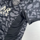 Camisa PSG Third III 2023/24 Jordan Torcedor Masculina Cinza, design moderno e elegante, parceria Jordan x PSG com tecido leve e confortável