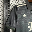 Camisa Bayern de Munique "Oktoberfest" 2024/25 Adidas Torcedor Masculina - Cinza