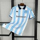 Camisa Racing Home I 2025/26 Kappa Torcedor Masculina na cor azul, uniforme do Racing Club da Argentina, modelo masculino temporada 2025/26, confortável e respirável para torcedores e colecionadores.