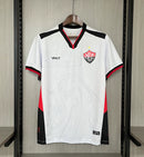 Camisa Vitória Away II 2024/25 Torcedor Masculina – branca, tecido leve e respirável, escudo do Vitória em destaque, uniforme de futebol masculino para torcedores.