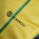 Camisa Jamaica Home I 2023/24 Adidas Torcedor Masculina amarela, uniforme principal da seleção jamaicana, detalhes em verde e preto, tecido leve e respirável, corte masculino."
camisa Jamaica Home 2023/24 amarela
camisa Adidas Jamaica torcedor masculina
uniforme principal seleção Jamaica
camisa Reggae Boyz 2023/24