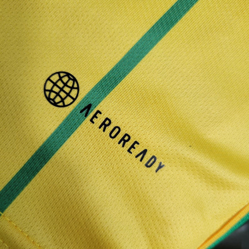 Camisa Jamaica Home I 2023/24 Adidas Torcedor Masculina amarela, uniforme principal da seleção jamaicana, detalhes em verde e preto, tecido leve e respirável, corte masculino."
camisa Jamaica Home 2023/24 amarela
camisa Adidas Jamaica torcedor masculina
uniforme principal seleção Jamaica
camisa Reggae Boyz 2023/24