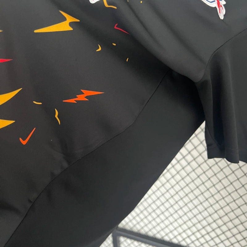 Camisa RB Leipzig "On Fire" 2024/25 Nike Torcedor Masculina - Preta