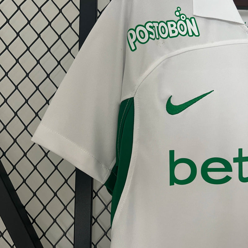 Camisa Atlético Nacional Away II 2024/25 Nike Torcedor Masculina Branca, uniforme colombiano, design moderno e confortável para torcedores apaixonados pelo futebol.”