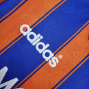 Camisa Rangers FC Away II 1993/94 Adidas Retrô Masculina Laranja, uniforme retrô clássico do Rangers, design vibrante e nostálgico dos anos 90 para torcedores apaixonados.”