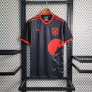 Camisa Japão Concept Black Panther 2024/25 Adidas Torcedor Masculina preta, uniforme conceitual da seleção japonesa inspirado na pantera negra, com tecnologia AEROREADY para conforto e respirabilidade, ideal para torcedores e colecionadores.