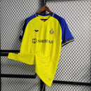 Camisa Al-Nassr Home 2022/23 Torcedor Masculina amarela da Adidas, modelo titular do time saudita, uniforme de futebol confortável em poliéster respirável, ideal para jogos, colecionadores e fãs do clube árabe.
