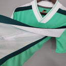 Camisa Nigéria Home I 1998/99 Nike Retrô Masculina verde, uniforme clássico das Super Eagles nos anos 90, modelo vintage histórico da seleção nigeriana de futebol”