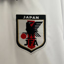Camisa Japão Concept Vida 2024/25 Adidas Torcedor Masculina branca, uniforme conceitual inspirado na filosofia Vida da cultura japonesa, design exclusivo com tecnologia AEROREADY, confortável e estiloso, ideal para torcedores e colecionadores.
