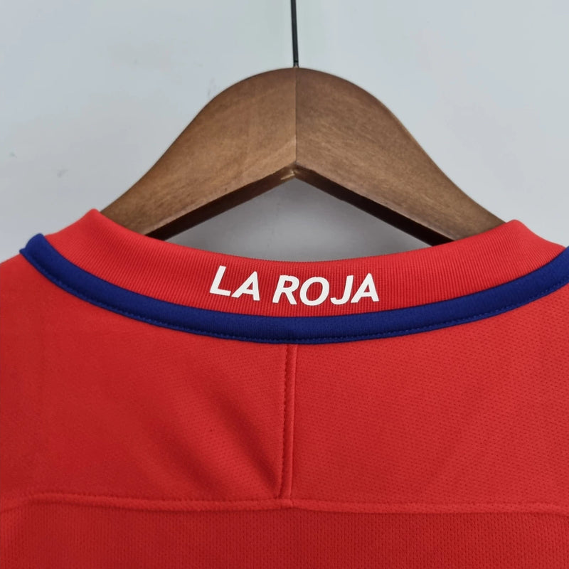 Camisa Chile Home I 2016/17 Nike retrô masculina vermelha com detalhes azuis e brancos, gola careca e tecido leve respirável para torcedores e colecionadores"
