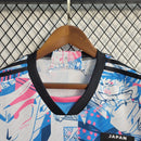 Camisa Japão Concept Dragon Ball Z 2022/23 Adidas Torcedor Masculina branca, uniforme inspirado no anime Dragon Ball Z com design exclusivo, escudo da seleção japonesa e tecnologia AEROREADY para conforto e performance