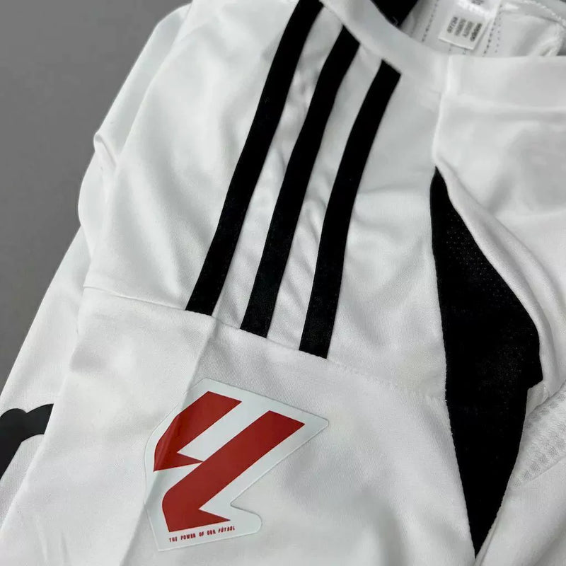 Kit Infantil Albacete Home I 2024/25 Adidas - uniforme infantil com camisa e short leves, design oficial da temporada, ideal para crianças torcedoras do Albacete Balompié