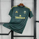 Camisa Portland Timbers Home I 2025/26 Adidas Torcedor Masculina Verde, uniforme da MLS com design moderno e confortável, perfeita para torcedores apaixonados.”