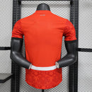 Camisa Egito Home I 2025/26 Puma Jogador Masculina vermelha, com detalhes em preto e branco, tecido leve e respirável Puma DryCell, ideal para treinos, aquecimentos e torcedores que desejam o estilo de jogador”Camisa Egito Home I 2025/26
Camisa Egito Puma Jogador
Camisa seleção Egito masculina
Camisa Egito vermelha jogador
Camisa Faraós Home 2025/26
Camisa Egito aquecimento Puma
Camisa Egito treino jogador
Uniforme Egito Home 2025
Camisa Egito futebol africano
Camisa Egito treino e jogo
Camisa Puma Egito 20