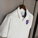 Camisa Colo-Colo Edição Centenário 2025/26 Adidas Torcedor Masculina branca, escudo bordado, tecido leve e respirável, design confortável e moderno, perfeita para torcedores e colecionadores.
