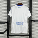 Camisa Como Away II 2024/25 Adidas Torcedor Masculina branca com detalhes em azul, escudo bordado no peito, gola moderna e tecido respirável AEROREADY, representando o estilo, tradição e elegância do futebol italiano.