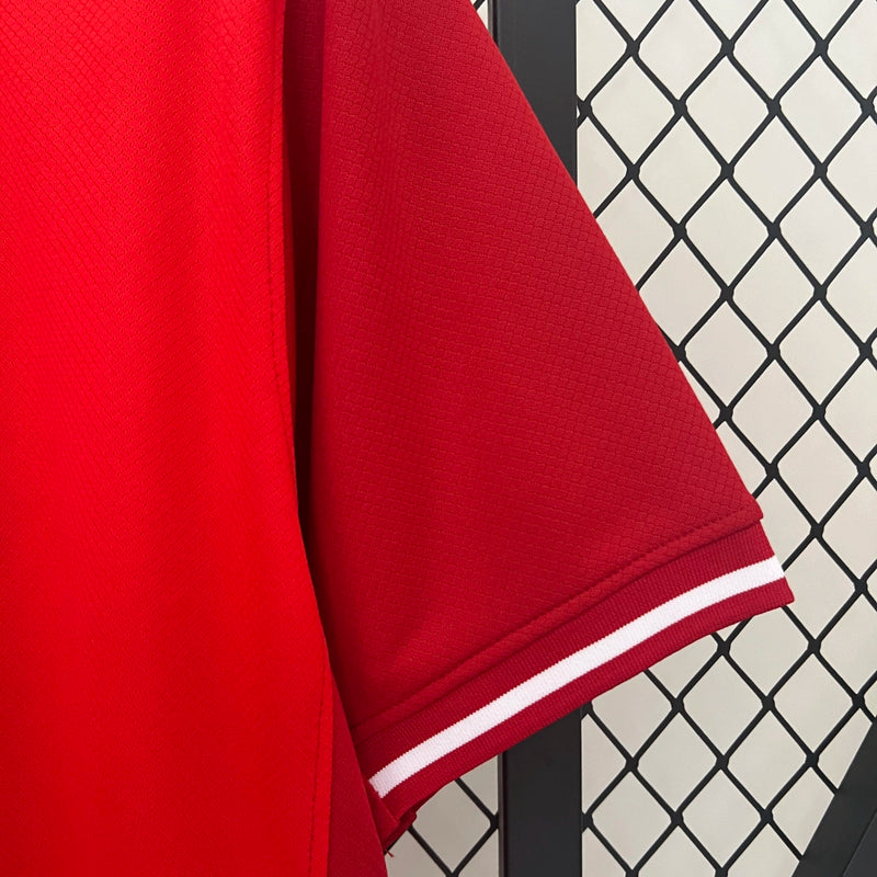 Camisa Canadá Home I 2024/25 Nike masculina vermelha com detalhes brancos, gola careca e tecido leve respirável para torcedores"