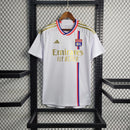 Camisa Olympique Lyon Home I 2023/24 Adidas Torcedor Masculina Branca, com faixas azul e vermelha, escudo aplicado e tecnologia AEROREADY para conforto e estilo dos torcedores do Lyon.”