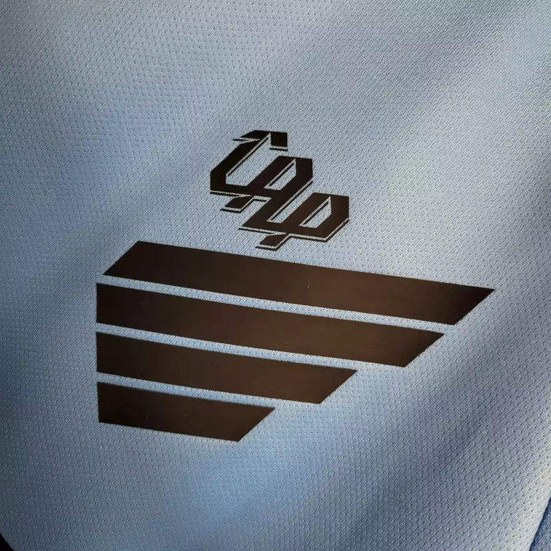 Athletico Paranaense Third (3) 2023/24 Umbro Torcedor Masculina azul com escudo oficial bordado e logo Umbro estampado, modelo diferenciado e moderno do clube paranaense.