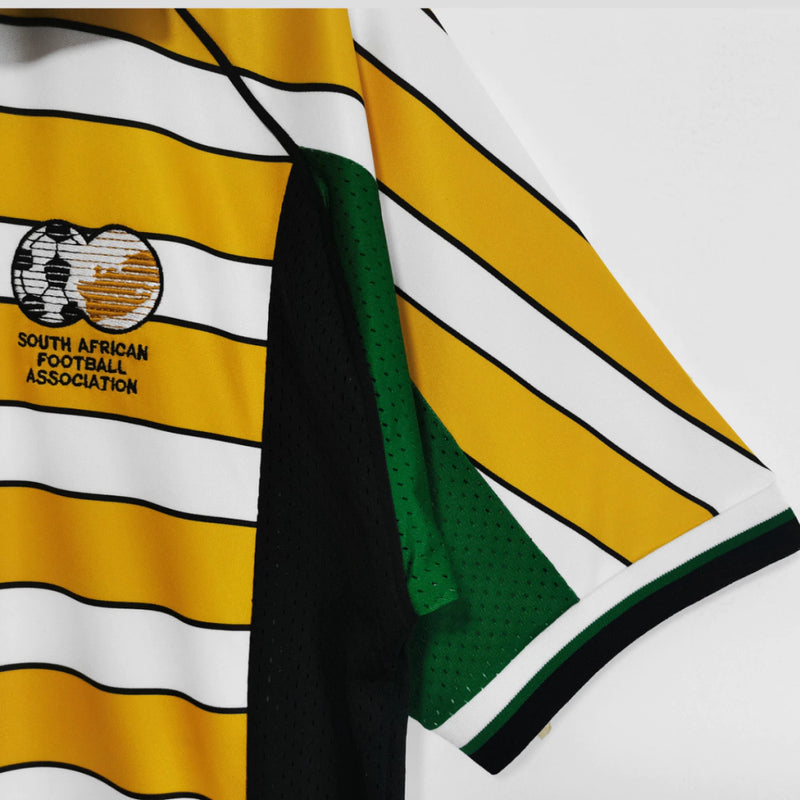Camisa África do Sul Away II 1998/99 Kappa Retrô Masculina branca, design clássico dos anos 90, retrô e colecionável, perfeita para torcedores e apaixonados por futebol vintagecamisa África do Sul retrô branca
camisa África do Sul 1998/99 away
camisa Kappa África do Sul retrô
camisa seleção África do Sul antiga
camisa África do Sul colecionador
camisa África do Sul vintage
camisa retrô futebol África do Sul
camisa branca África do Sul 98/99
camisa histórica África do Sul
camiseta retrô Kappa África do Sul
c