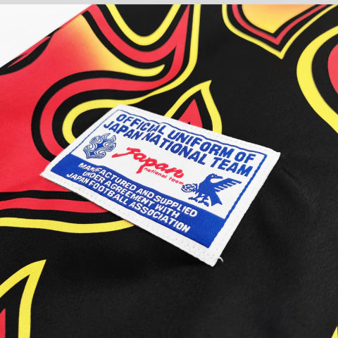 Camisa Japão Goleiro 1998/99 Retrô Masculina preta manga longa, uniforme clássico dos goleiros da seleção japonesa nos anos 90, modelo histórico ideal para colecionadores de camisas retrô de futebol