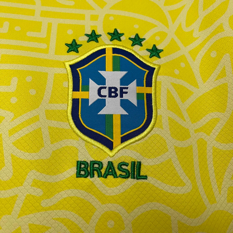 Camisa Brasil Home 2024/25 Torcedora Feminina oficial, cores da seleção brasileira, escudo bordado, tecido leve e respirável
