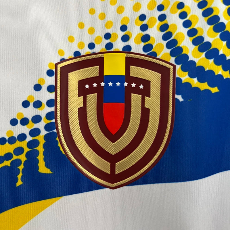 Camisa Venezuela Away II 2024/25 Adidas Torcedor Masculina branca, com detalhes em vinho e azul, tecido leve e respirável, ideal para torcedores da Vinotinto
Camisa Venezuela Away II 2024/25
Camisa Venezuela Adidas branca masculina
Camisa Vinotinto Away 2024/25
Camisa seleção venezuelana masculina
Camisa Venezuela torcedor masculina
Camisa Venezuela futebol 2024/25
Uniforme Venezuela Away Adidas
Camisa Vinotinto masculina branca