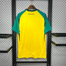 Camisa Jamaica Home I 2024/25 Adidas Torcedor Masculina amarela, uniforme principal seleção jamaicana, detalhes em verde e preto, escudo bordado, tecido leve e respirável."
camisa Jamaica Home 2024/25 amarela Adidas
camisa seleção Jamaica torcedor masculina
uniforme principal Jamaica 2024
camisa Reggae Boyz 2024/25