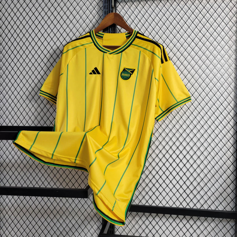 Camisa Jamaica Home I 2023/24 Adidas Torcedor Masculina amarela, uniforme principal da seleção jamaicana, detalhes em verde e preto, tecido leve e respirável, corte masculino."
camisa Jamaica Home 2023/24 amarela
camisa Adidas Jamaica torcedor masculina
uniforme principal seleção Jamaica
camisa Reggae Boyz 2023/24