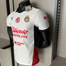 Camisa Chivas Guadalajara Away II 2024/25 Puma Jogador Branca, uniforme mexicano, escudo premium, tecnologia DryCELL, versão atleta"