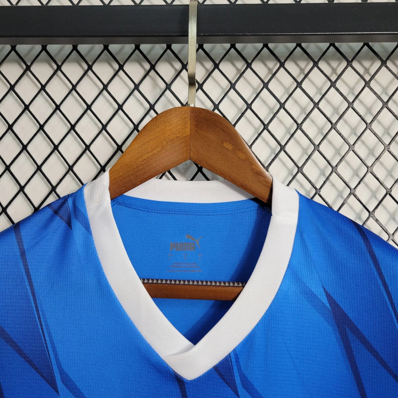 Camisa Al-Hilal (1) Home 2023/24 Puma Torcedor Masculina azul royal com escudo oficial bordado e logo Puma, modelo oficial do clube saudita.