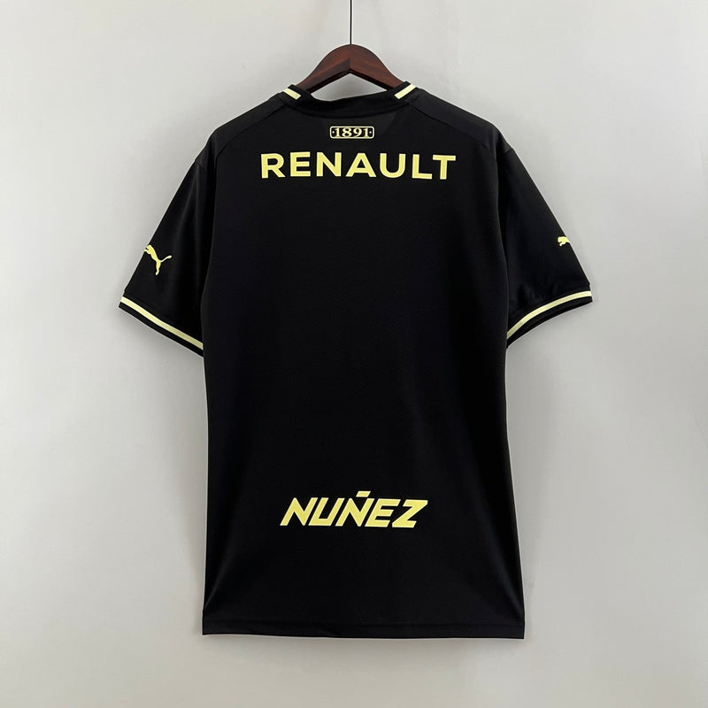 Camisa Peñarol Away II 2023/24 Torcedor Masculina Preta, uniforme uruguaio Puma, escudo bordado, tradição carbonera, conforto e estilo para torcedores"