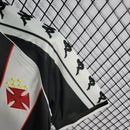 Camisa Vasco da Gama Home I 2000/01 Kappa Retrô Masculina branca com faixa diagonal preta e detalhes em vermelho, gola redonda e escudo bordado do clube.