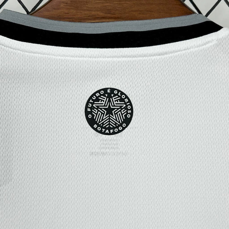 Kit Infantil Botafogo Third (3) 2024/25 Reebok – uniforme completo com camisa, shorts e meião para crianças, design moderno, tecido confortável e escudo bordado