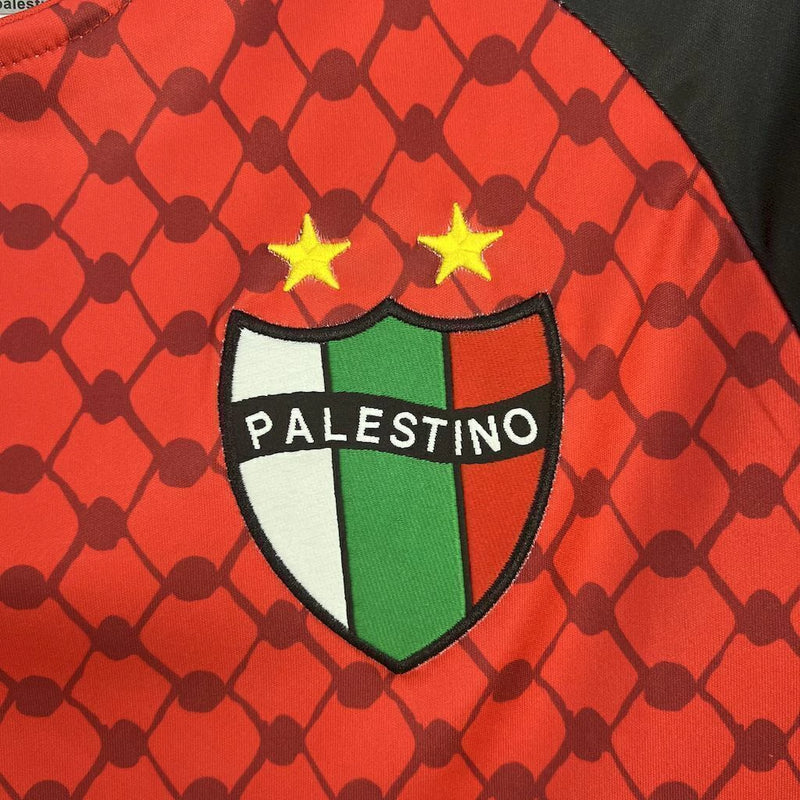 Camisa Palestino Third III 2025/26 Torcedor Masculina Vermelha, uniforme oficial do clube chileno, design moderno e vibrante, tecido respirável, escudo bordado, conforto e estilo para torcedores e colecionadores"