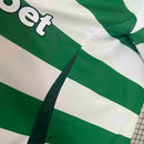 Camisa Celtic Home 2024/25 Masculina para Torcedor, modelo oficial do time escocês, verde e branca listrada, perfeita para fãs do Celtic Football Club."