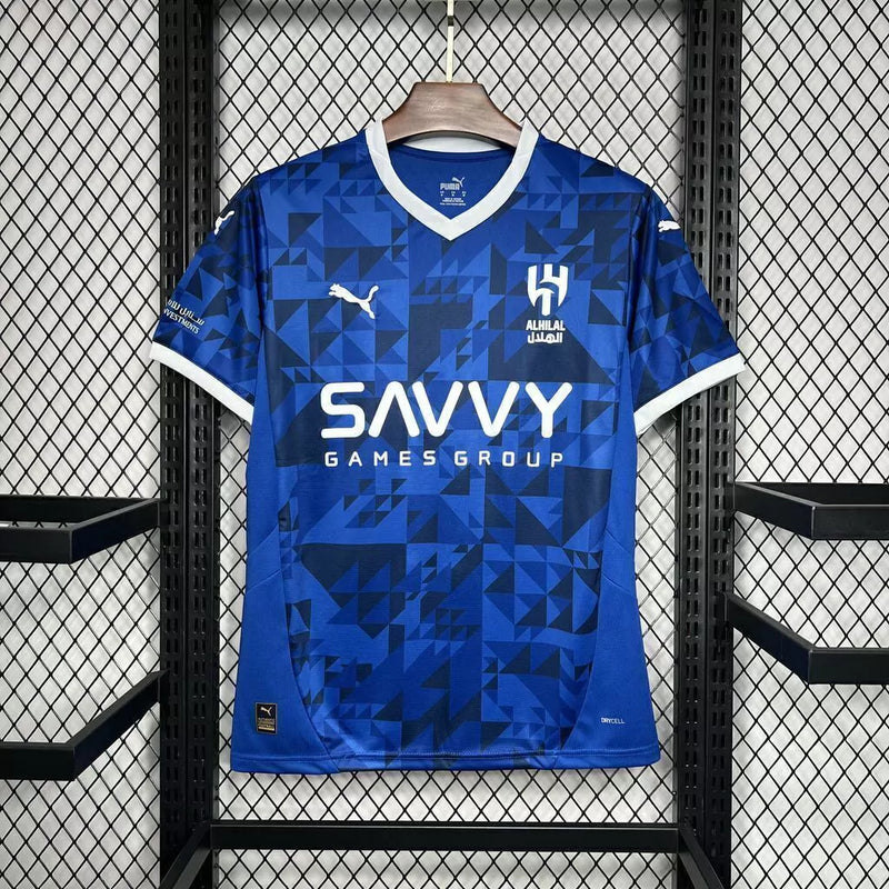 Camisa Al-Hilal Home I 2024/25 Masculina para torcedor, azul com detalhes em branco, modelo oficial do clube saudita, ideal para fãs e colecionadores."