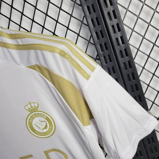 "Camisa Al-Nassr Third 2024/25 Adidas Torcedor Masculina oficial, uniforme alternativo do clube saudita, em tecido leve com tecnologia AEROREADY, escudo bordado e corte regular fit."