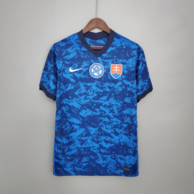 Camisa Eslováquia Home I 2020/21 Nike masculina azul com estampa gráfica, gola redonda e mangas curtas, modelo torcedor confortável em tecido respirável para fãs da seleção eslovaca